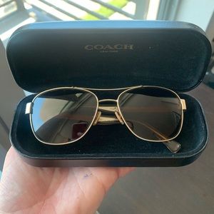 Coach Aviator Sunglasses 926513 With Scratches